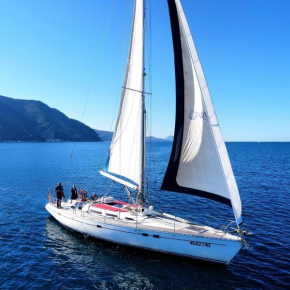 Marechiaro Sailing Yacht Amalfi & Sorrento Coast